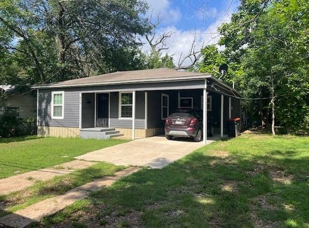 371  26th ne, PARIS, TX 75460