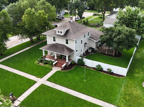 618 K Street, Aurora, NE 68818