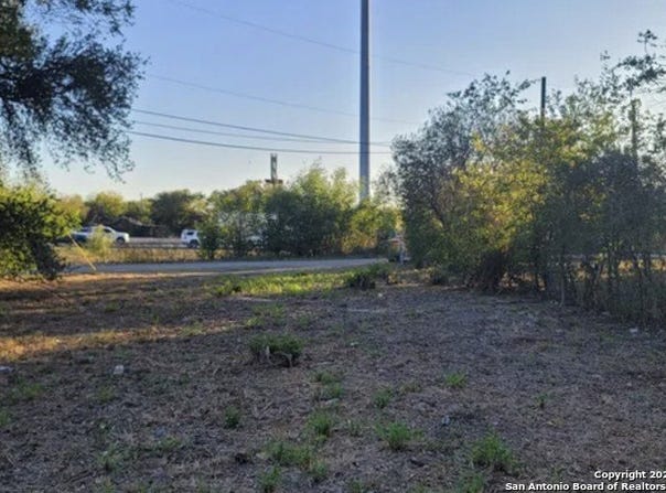413 E Lubbock, San Antonio, TX 78204