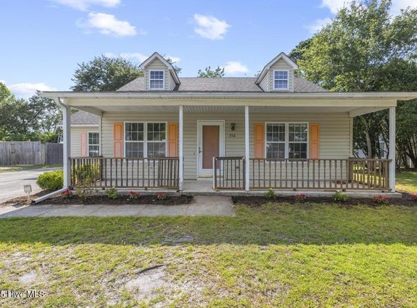 354 Tangle Oaks Court SE, Leland, NC 28451