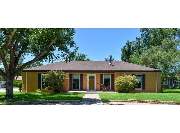 1404 S China, Brady, TX 76825