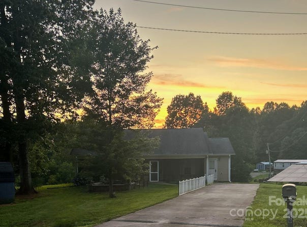 150 Windmill Court, Harmony, NC 28634