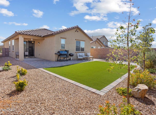 13181 E Iron Chief Drive, Tucson, AZ 85747