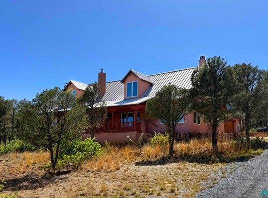 6 Sarah Lane, Las Vegas, NM 87701