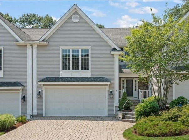 4 Caileigh Ct, Andover, MA 01810