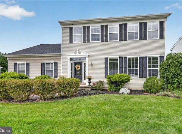 407 DENOW Road, PENNINGTON, NJ 08534