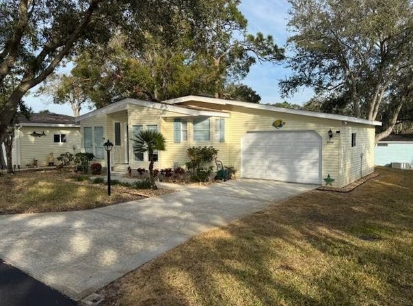 2844 E Spinnaker Dr, Avon Park, FL 33825