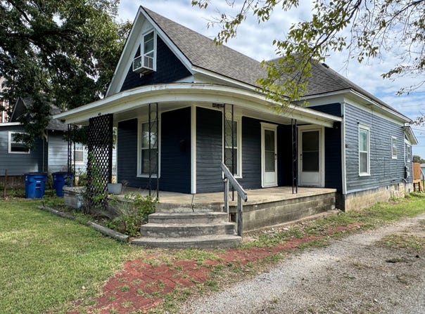 612 Washington Ave, Chanute, KS 66720