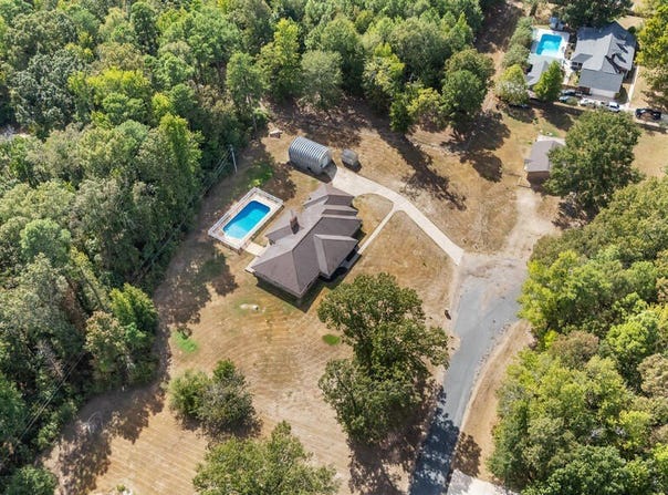 33 Hickory Oak Ln, Texarkana, TX 75501