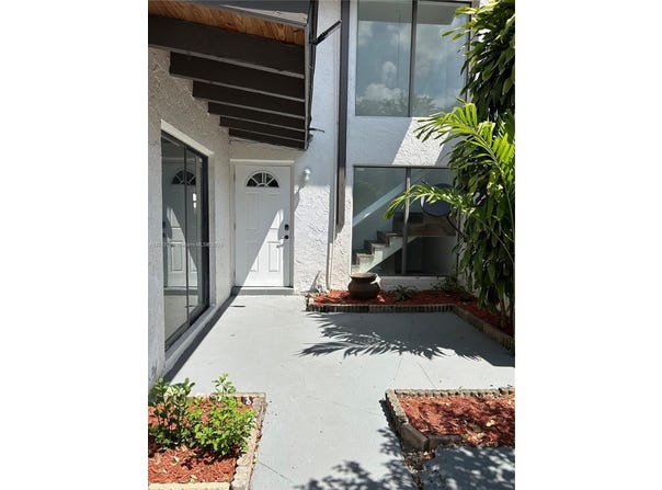 11005 SW 70th Ter, Miami, FL 33173