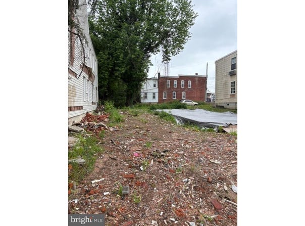 239 W 9TH STREET, CHESTER, PA 19013