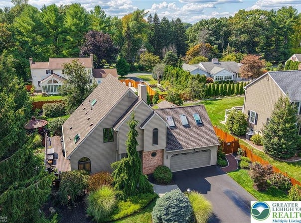 2821 Center Street, Bethlehem City, PA 18017