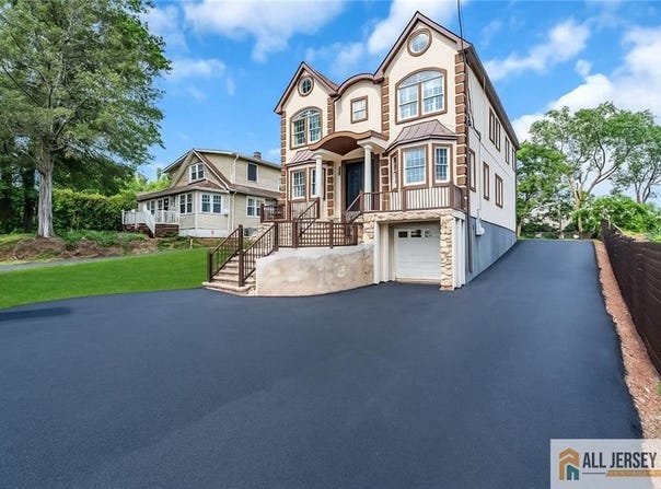 1855 Woodland Avenue, Edison, NJ 08820