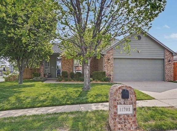 11701 S Forest Court, Jenks, OK 74037