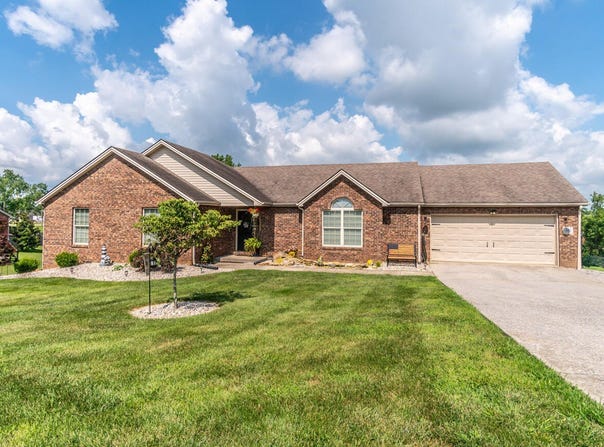 381 Kings Trace Drive, Berea, KY 40403