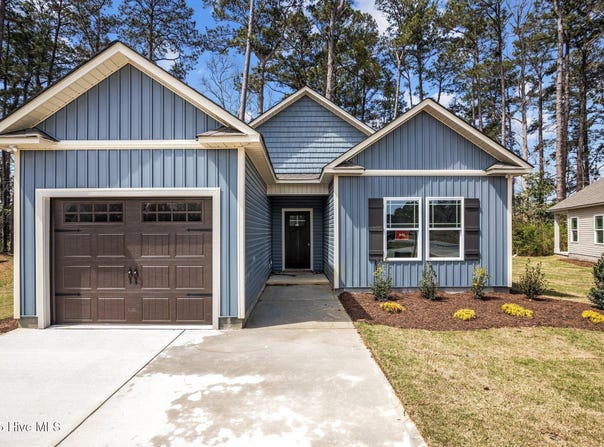 320 Camp Creek Drive, Oriental, NC 28571