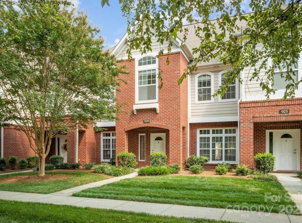 929 Central Park Circle, Davidson, NC 28036