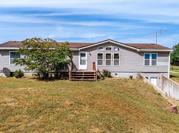 32314 W 335th Street, Osawatomie, KS 66064