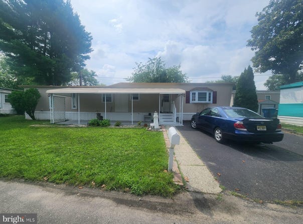 106 NEVADA AVE, WILLIAMSTOWN, NJ 08094