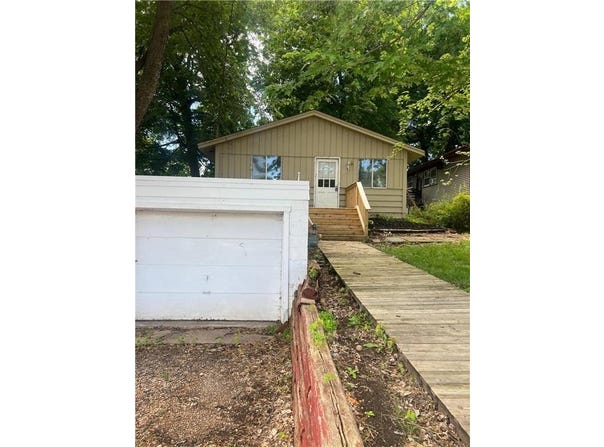 5013 Shoreline Drive, Mound, MN 55364