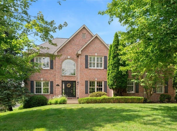 801 Huron Ct, Adams Twp, PA 15044
