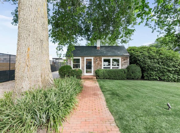 30 Race Lane, East Hampton, NY 11937