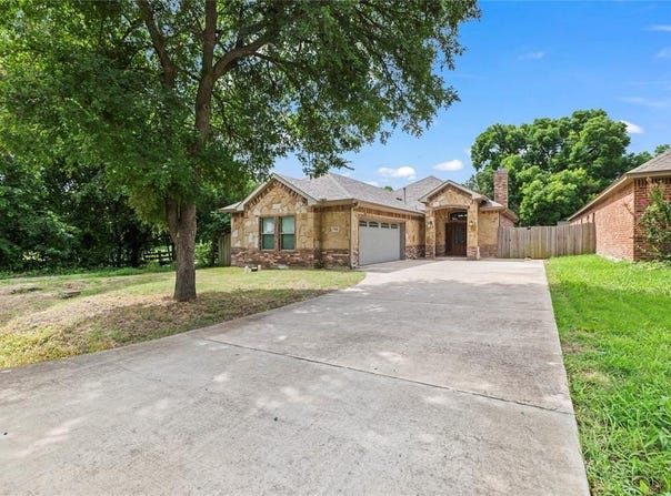 7806 Garner Road, Rowlett, TX 75088