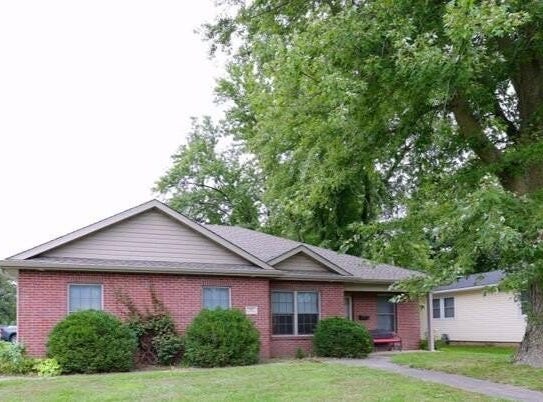 510 E Lakeview Avenue, Centralia, MO 65240