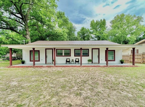 200 Pearl St, Center, TX 75935