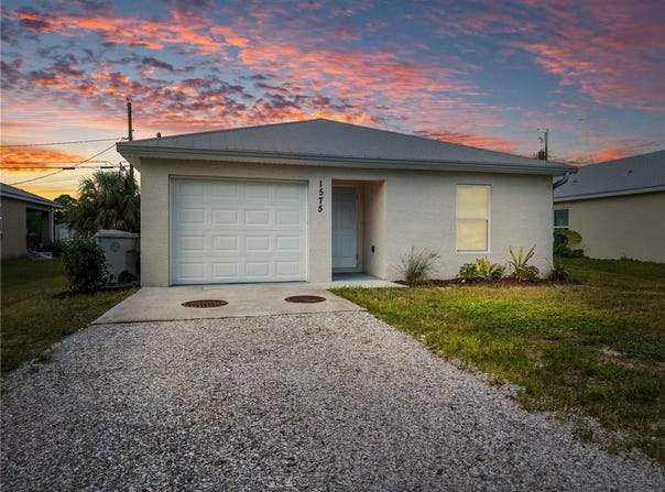 1575 21st Avenue SW, Vero Beach, FL 32962
