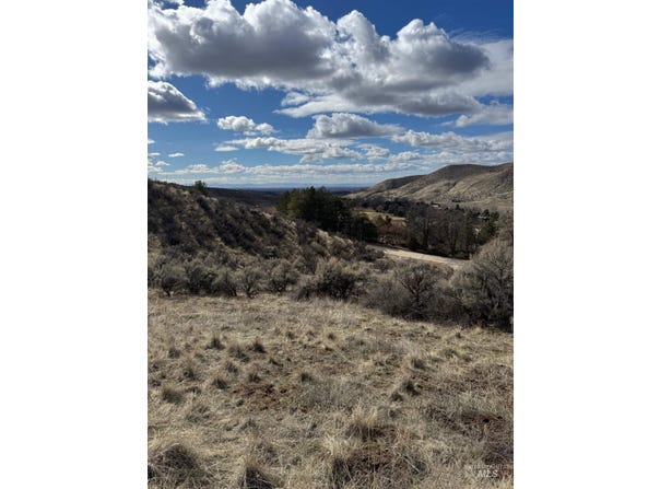8150 W Spring Creek Way, Boise, ID 83714