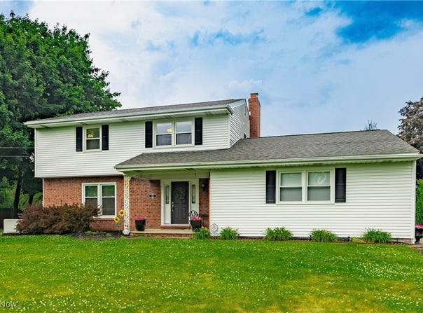 134 Willowbend Drive, Madison, OH 44057