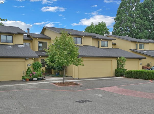 585 Wimbledon CT, Eugene, OR 97401