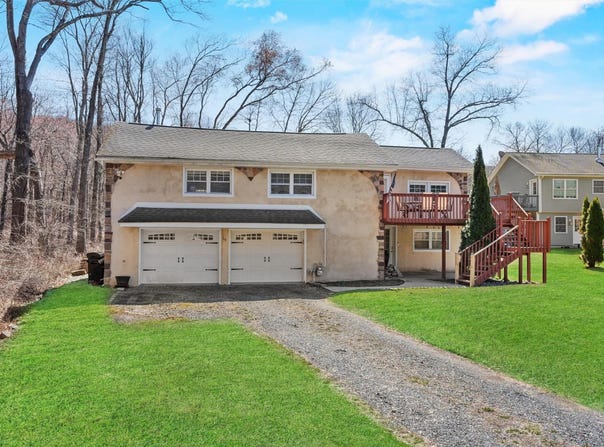 16 Birch Drive, Greenwood Lake, NY 10925