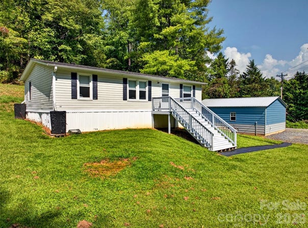 1000 Halewood Road, Marshall, NC 28753
