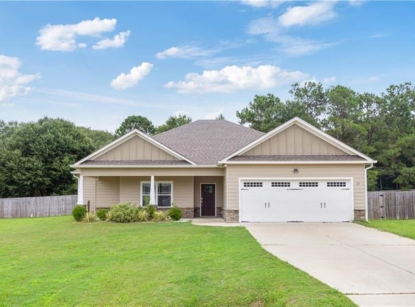 72 Apache Trail, Fort Mitchell, AL 36856