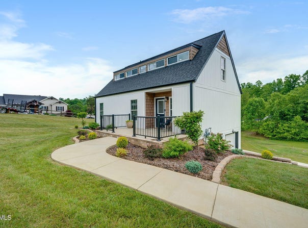 512 Meadowlark Drive, Greeneville, TN 37743
