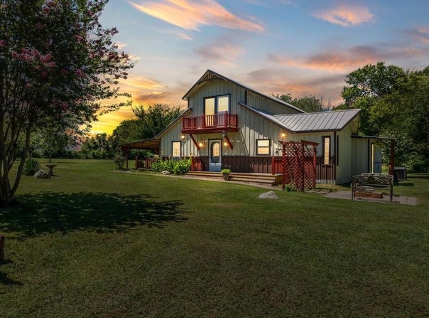 150 Private Road 311, Abbott, TX 76621