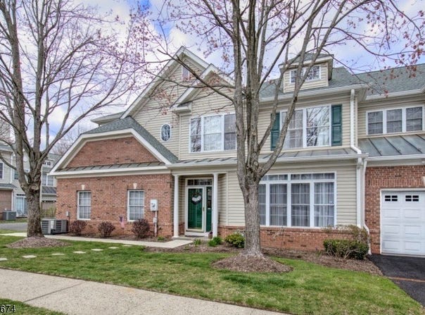 112 Loft Dr, Bridgewater Twp., NJ 08836-2244