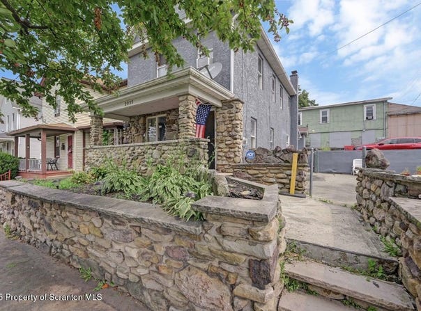 2035 Delaware Street, Dunmore, PA 18512