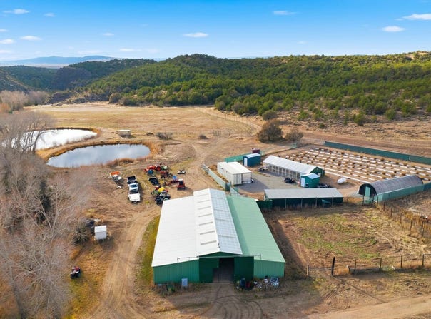1496 State Road 522, San Cristobal, NM 87564