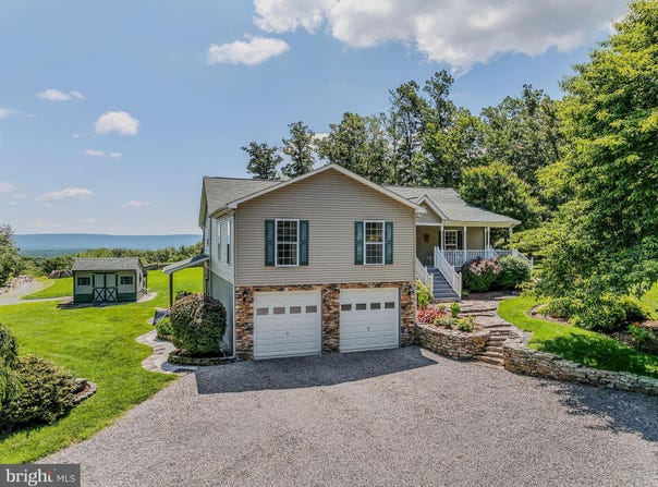 1365 BOULDER SPRING TRAIL, BERKELEY SPRINGS, WV 25411