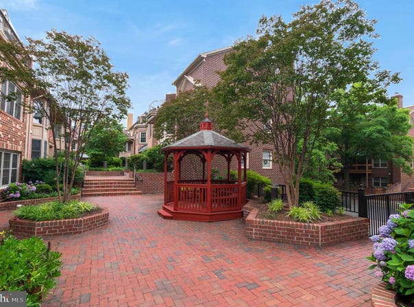611 N TAZEWELL STREET, ARLINGTON, VA 22203