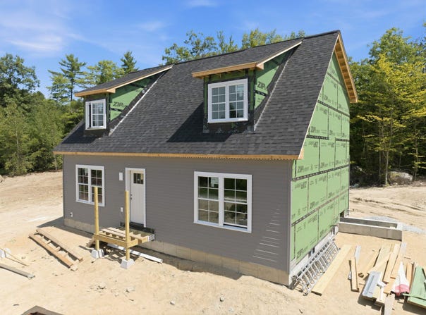 11E Lindsay Lane, New Hampton, NH 03256