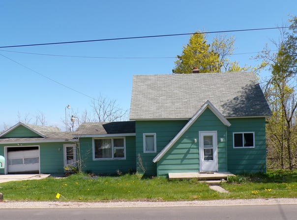 1220 Court Street, Cheboygan, MI 49721