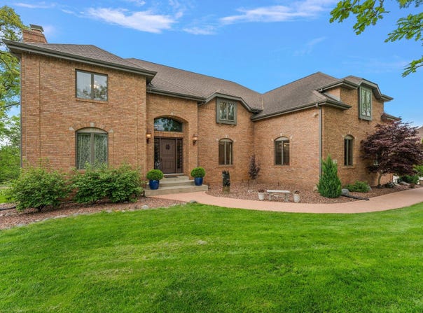 5788 E 105th Place, Crown Point, IN 46307