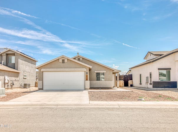11531 Flor Gloriosa Drive, Socorro, TX 79927