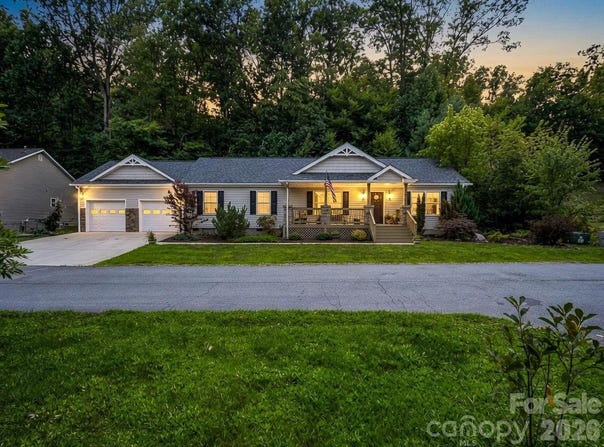 101 Plato Place, Etowah, NC 28729