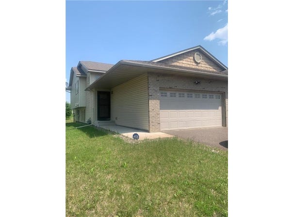 922 Whiskey Road NW, Isanti, MN 55040