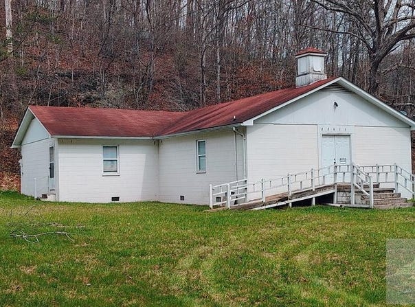 2924 Rocket Boys Dr, SQUIRE, WV 24884